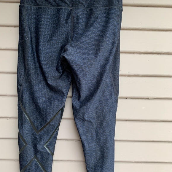 2XU Recovery Core Compression Tight Leggings Athletic Blue Women’s Small. - Picture 8 of 11